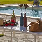 Вилла Enchanting With Pool & Lush Garden In Sicily