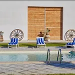 Enchanting With Pool & Lush Garden In Sicily *