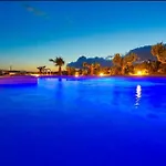 Enchanting With Pool & Lush Garden In Sicily *
