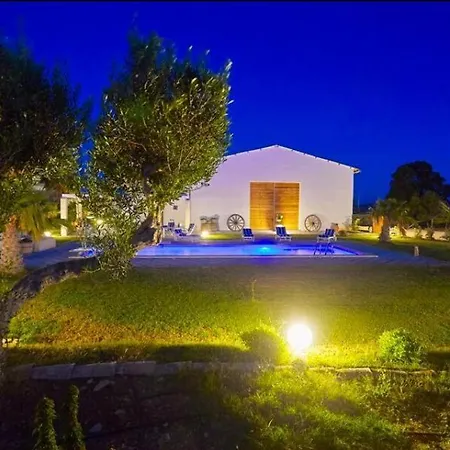 Enchanting With Pool & Lush Garden In Sicily Villa *