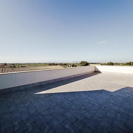 Вилла Enchanting With Pool & Lush Garden In Sicily *