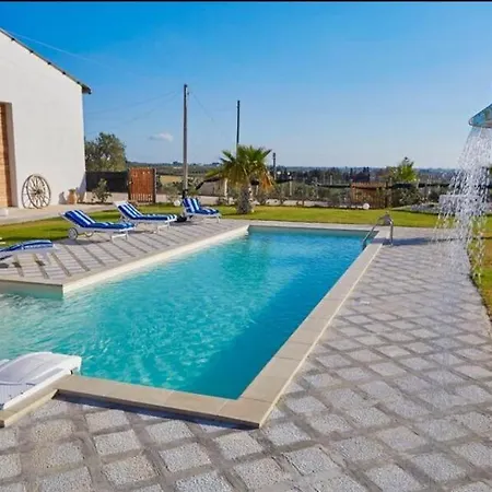 Enchanting With Pool & Lush Garden In Sicily Paceco