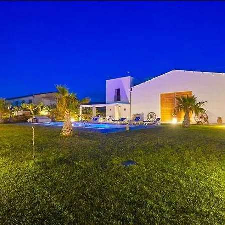 Enchanting With Pool & Lush Garden In Sicily * Paceco