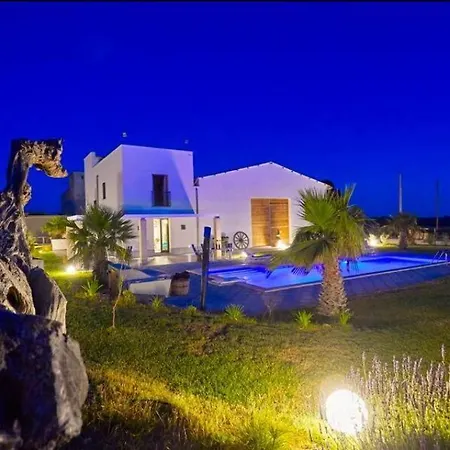 Enchanting With Pool & Lush Garden In Sicily * Paceco