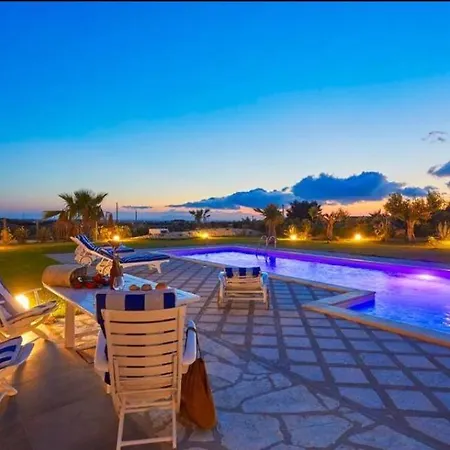 Enchanting With Pool & Lush Garden In Sicily Paceco